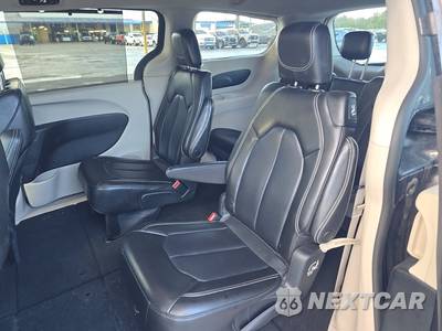 2023 Chrysler Pacifica Touring L 121.6" WB - zdjęcie 13 z 26 - miniatura