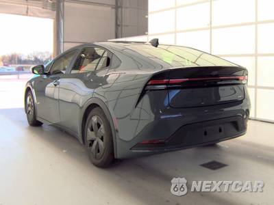 2026 Toyota Prius LE - zdjęcie 6 z 28 - miniatura