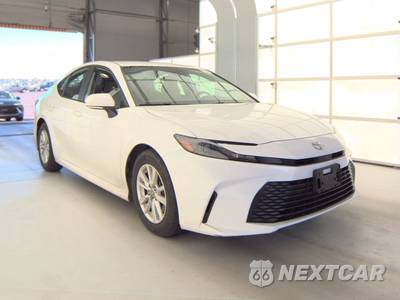 2025 Toyota Camry LE - zdjęcie 3 z 33 - miniatura