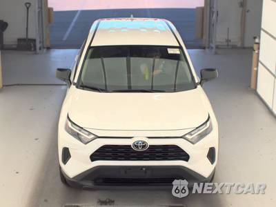 2025 Toyota RAV4 LE - zdjęcie 2 z 31 - miniatura