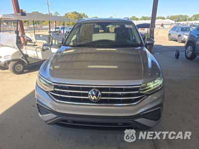 2024 Volkswagen Tiguan SE - zdjęcie 2 z 26 - miniatura