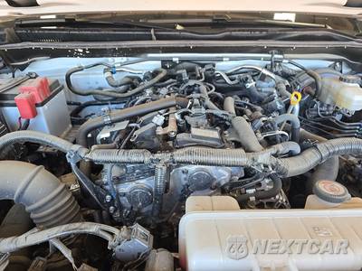 2025 Toyota 4Runner SR5 - zdjęcie 15 z 29 - miniatura