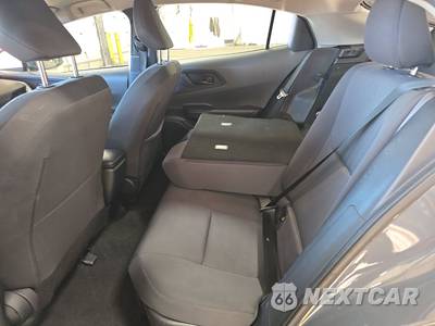 2023 Toyota Prius LE - zdjęcie 13 z 45 - miniatura