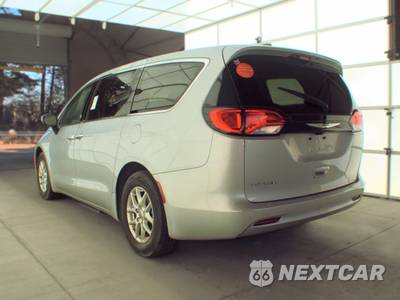 2023 Chrysler Voyager LX 121.6" WB - zdjęcie 6 z 27 - miniatura