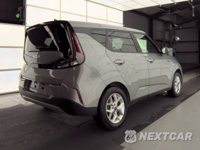 2025 Kia Soul LX - zdjęcie 4 z 30 - miniatura