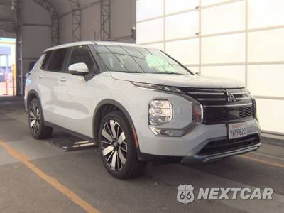 2025 Mitsubishi Outlander SE - zdjęcie 3 z 36 - miniatura