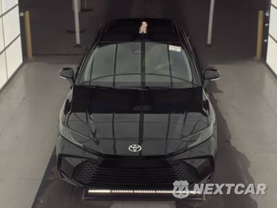 2026 Toyota Camry LE - zdjęcie 2 z 29 - miniatura