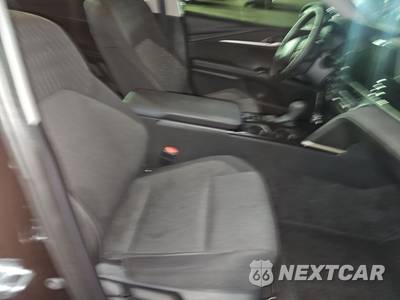 2026 Toyota Camry LE - zdjęcie 8 z 29 - miniatura
