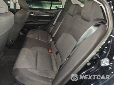 2026 Toyota Camry LE - zdjęcie 13 z 29 - miniatura