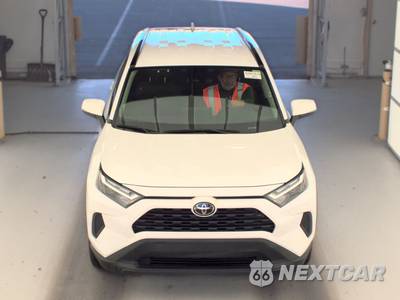 2025 Toyota RAV4 Hybrid XLE - zdjęcie 2 z 34 - miniatura