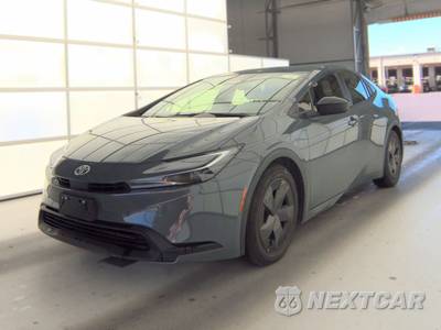 2023 Toyota Prius LE - zdjęcie 1 z 38 - miniatura