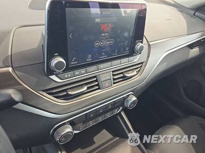 2025 Nissan Altima SV - zdjęcie 11 z 25 - miniatura