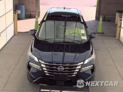 2026 Nissan Rogue Platinum - zdjęcie 2 z 26 - miniatura