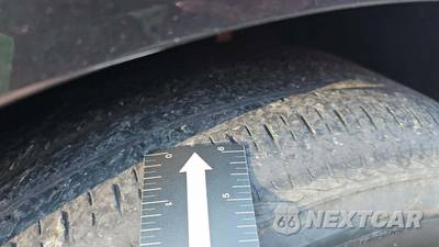 2025 Kia Carnival MPV LXS 121.7" WB - zdjęcie 30 z 33 - miniatura