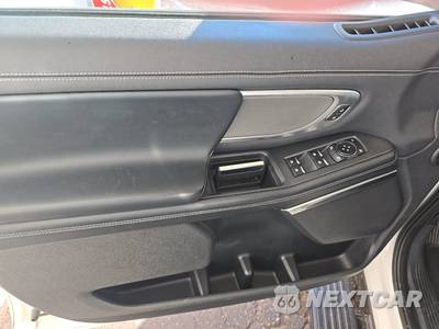 2025 Ford Expedition MAX Platinum - zdjęcie 9 z 28 - miniatura