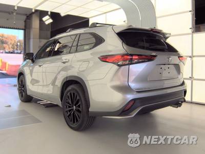 2023 Toyota Highlander XSE - zdjęcie 6 z 38 - miniatura