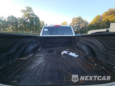 2016 Ram 2500 Tradesman Crew Cab Medium Bed - zdjęcie 16 z 40 - miniatura