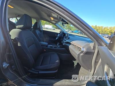 2025 Nissan Altima SV - zdjęcie 8 z 25 - miniatura