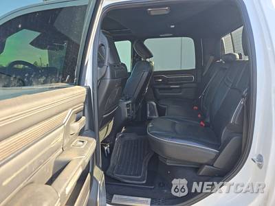 2019 Ram 3500 Limited Crew Cab Medium Bed - zdjęcie 13 z 29 - miniatura