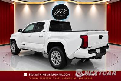 2024 Toyota Tacoma SR5 Crew Cab Medium Bed - zdjęcie 2 z 4 - miniatura