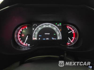 2025 Toyota RAV4 XLE - zdjęcie 12 z 26 - miniatura