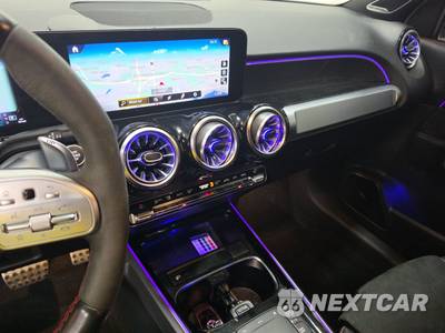 2023 Mercedes-Benz AMG GLB 35 4MATIC - zdjęcie 11 z 21 - miniatura