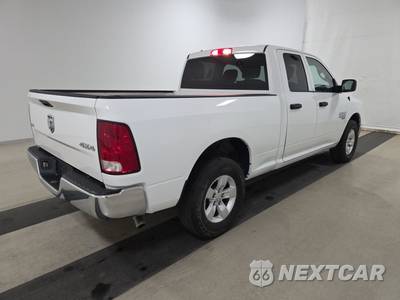 2024 Ram 1500 Classic SLT Extended Cab Medium Bed - zdjęcie 4 z 33 - miniatura
