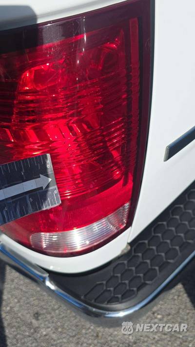 2024 Ram 1500 Classic SLT Extended Cab Medium Bed - zdjęcie 27 z 33 - miniatura