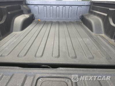 2022 Jeep Gladiator Overland Crew Cab Medium Bed - zdjęcie 16 z 25 - miniatura