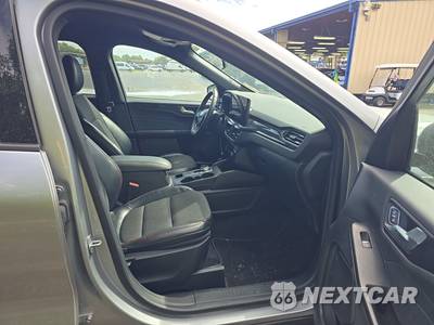 2023 Ford Escape ST-Line - zdjęcie 8 z 19 - miniatura