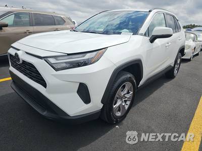 2025 Toyota RAV4 XLE - zdjęcie 1 z 23 - miniatura