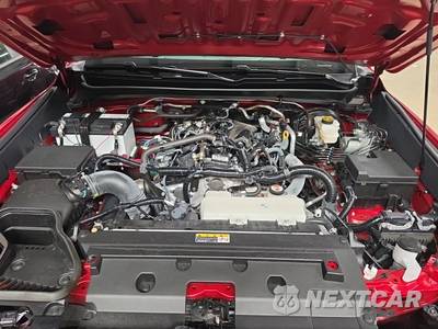 2025 Toyota Tacoma SR5 Crew Cab Medium Bed - zdjęcie 12 z 18 - miniatura