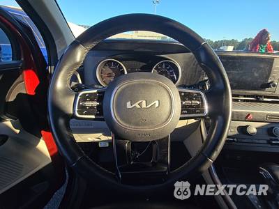 2022 Kia Carnival MPV LXS 121.7" WB - zdjęcie 10 z 30 - miniatura