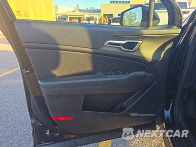 2023 Kia Sportage Hybrid LX - zdjęcie 9 z 23 - miniatura