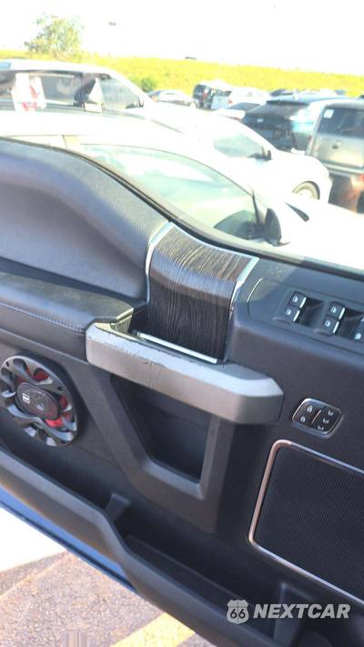 2020 Ford Super Duty F-250 Lariat Crew Cab Medium Bed - zdjęcie 19 z 47 - miniatura