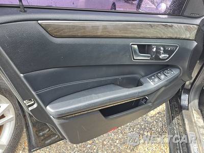 2014 Mercedes-Benz E 350 Sedan - zdjęcie 9 z 28 - miniatura