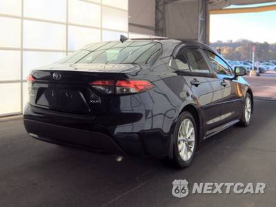 2021 Toyota Corolla XLE Sedan - zdjęcie 4 z 20 - miniatura