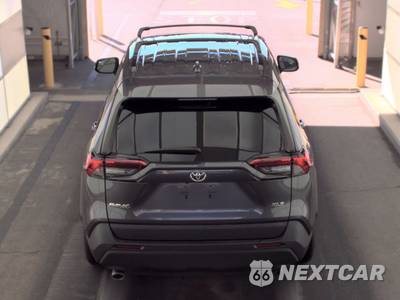 2022 Toyota RAV4 XLE - zdjęcie 5 z 19 - miniatura
