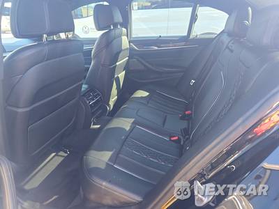 2018 BMW 5 Series Sedan M550i xDrive - zdjęcie 13 z 18 - miniatura