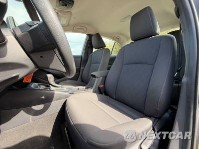 2024 Toyota Corolla LE Sedan - zdjęcie 9 z 48 - miniatura