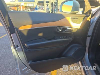 2023 Volvo XC90 B5 Plus 7-Passenger - zdjęcie 9 z 29 - miniatura