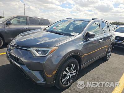 2018 Toyota RAV4 LE - zdjęcie 1 z 28 - miniatura