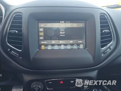 2019 Jeep Compass Latitude - zdjęcie 11 z 18 - miniatura