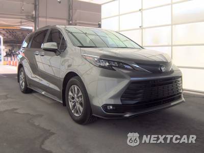 2026 Toyota Sienna XLE 8-Passenger 120.5" WB - zdjęcie 4 z 25 - miniatura