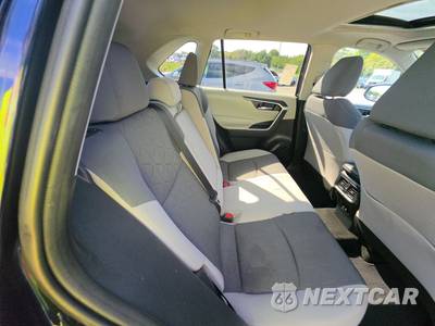 2020 Toyota RAV4 Hybrid XLE - zdjęcie 14 z 21 - miniatura