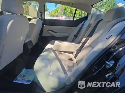 2024 Nissan Altima SV - zdjęcie 10 z 39 - miniatura
