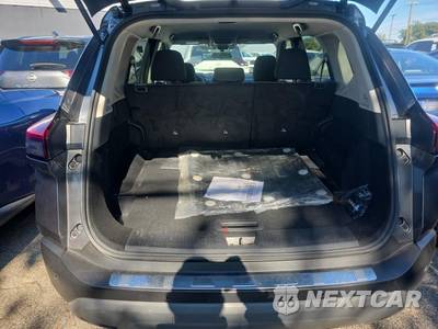 2023 Nissan Rogue SV - zdjęcie 17 z 30 - miniatura