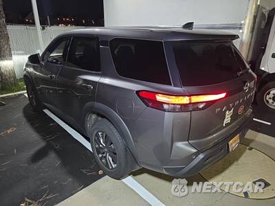 2024 Nissan Pathfinder S - zdjęcie 7 z 23 - miniatura
