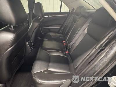 2022 Chrysler 300 Touring L - zdjęcie 9 z 38 - miniatura