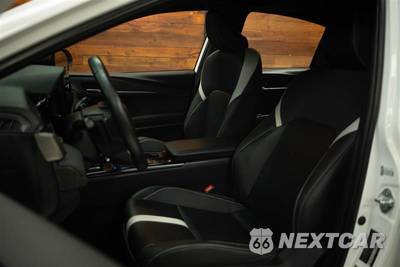 2025 Toyota Camry SE - zdjęcie 9 z 29 - miniatura